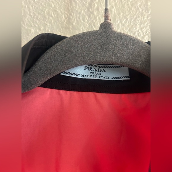 Prada Milano Made In Italy Sleeveless Collared Button Up Womens Size 36 - Picture 3 of 7